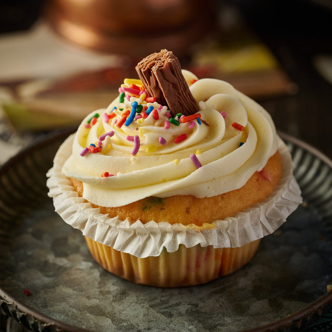 Wholesale Birthday Box of 6 Cupcakes