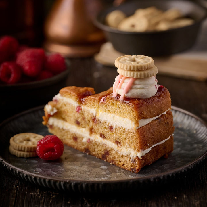 Jammie Dodger Cake (Plant Based)