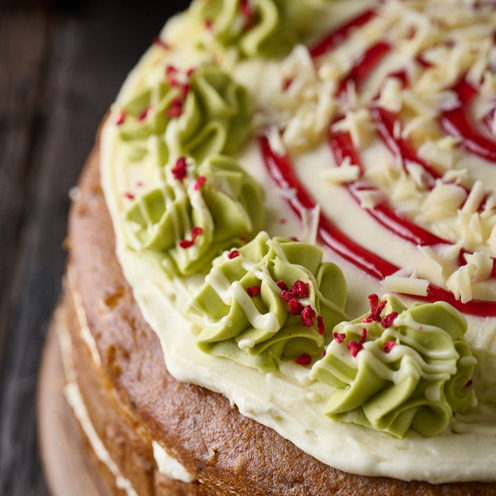 Matcha & Raspberry Cake
