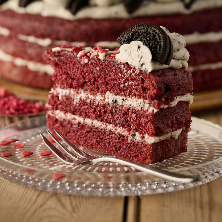 Red Velvet & Oreo Cake