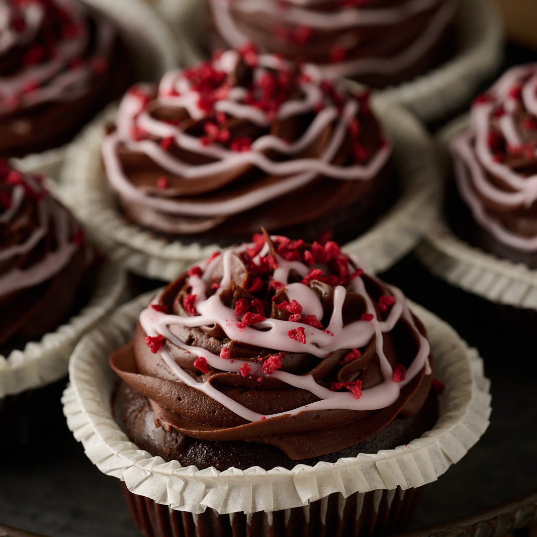 Dark Chocolate & Raspberry Cupcake (vegan)