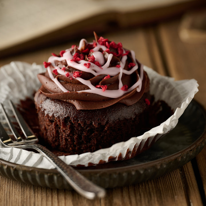 Dark Chocolate & Raspberry Cupcake (vegan)